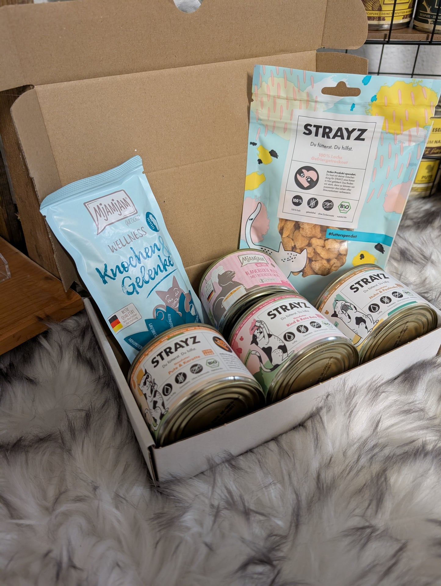 Pfötchenmysterybox Catediton